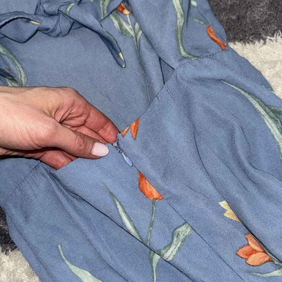Lush Floral Blue jumpsuit size xs - Picture 11 of 12